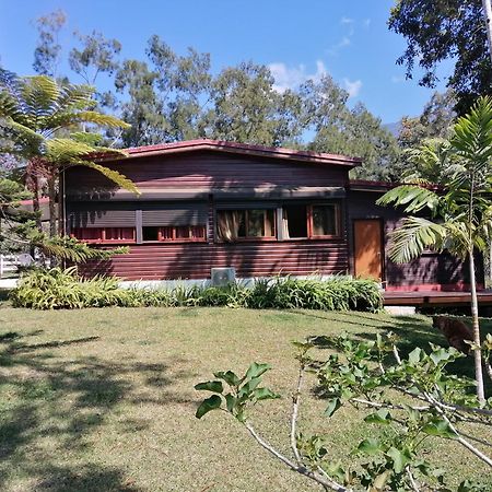 Villa Maison En Bois Au Mont Mou Païta Exterior foto